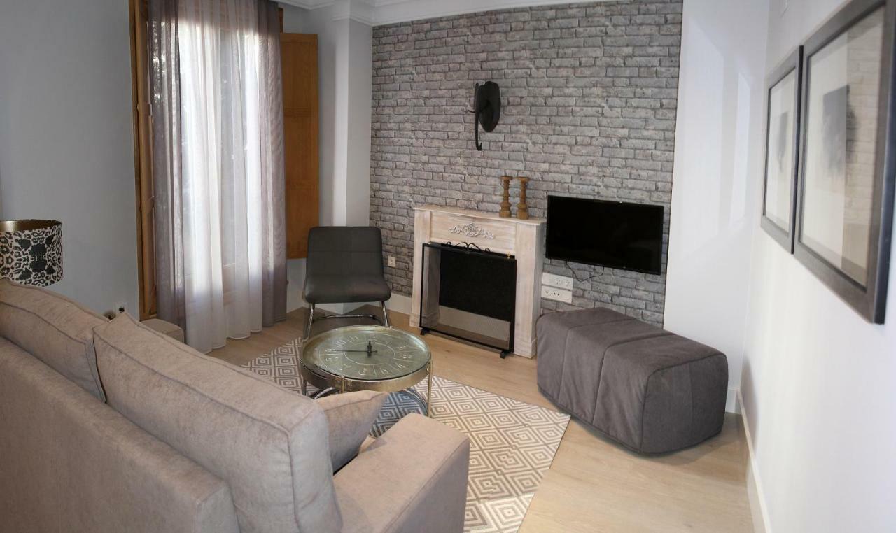 לאון Principia Suites מראה חיצוני תמונה
