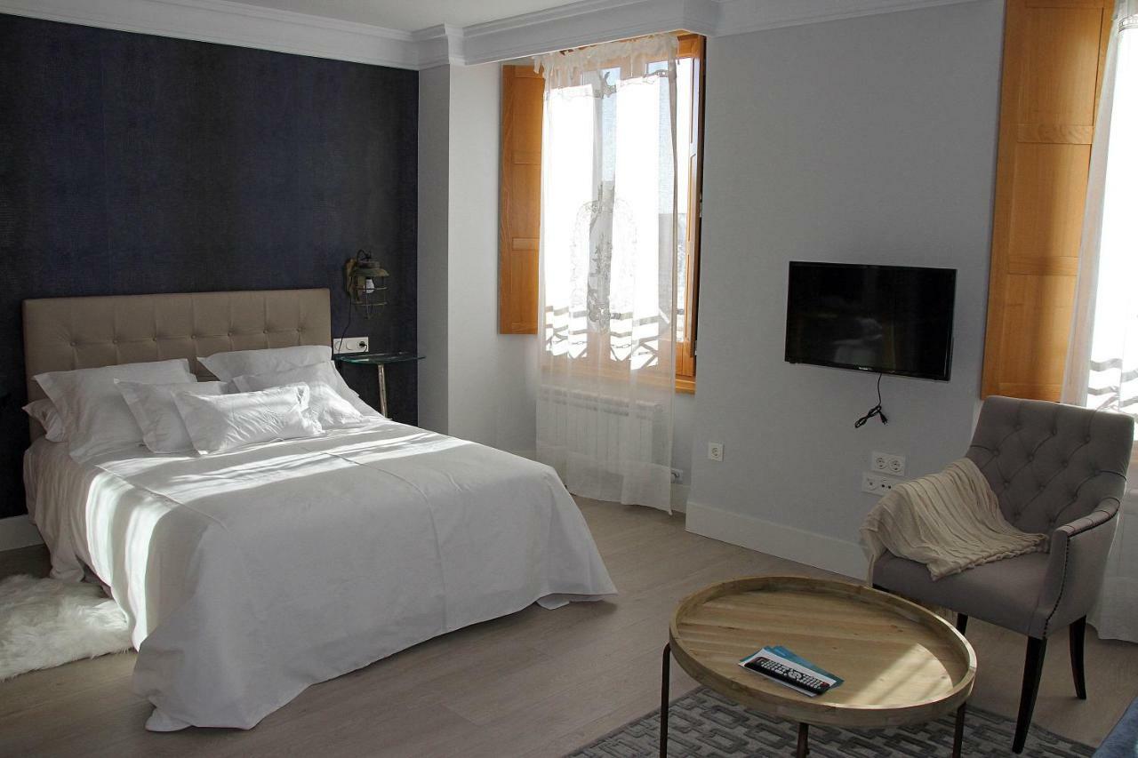 לאון Principia Suites מראה חיצוני תמונה